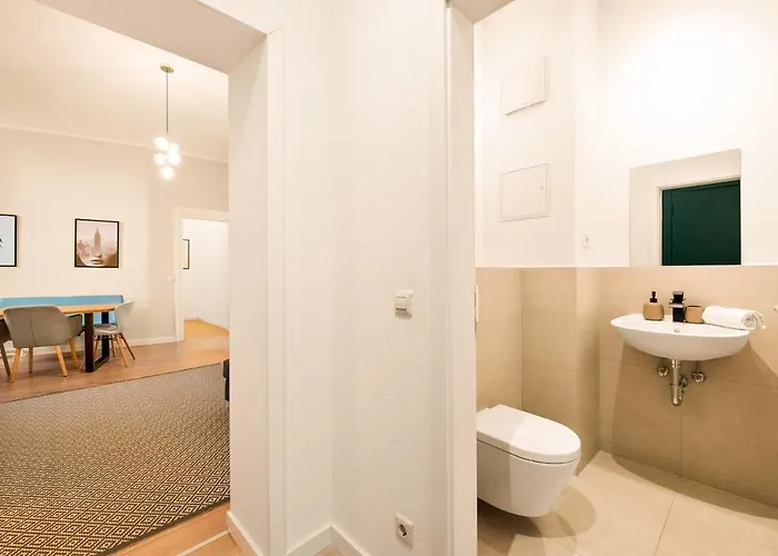 Spacious 2-bedroom In The Heart Of Friedrichshain דירה *