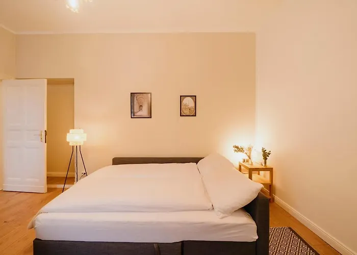 Spacious 2-bedroom In The Heart Of Friedrichshain דירה *