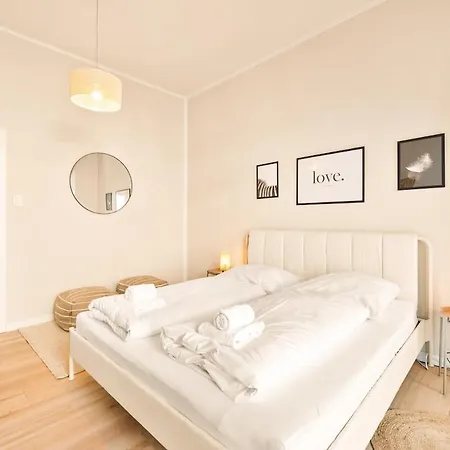 Apartment Spacious 2-bedroom In The Heart Of Friedrichshain *