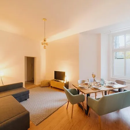 Apartment Spacious 2-bedroom In The Heart Of Friedrichshain Berlin