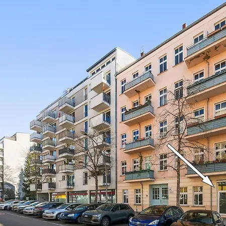 Spacious 2-bedroom In The Heart Of Friedrichshain ベルリン