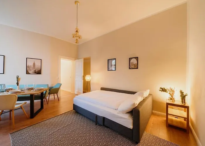 アパート Spacious 2-bedroom In The Heart Of Friedrichshain ベルリン