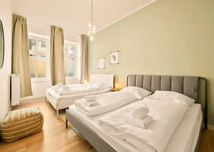 Spacious 2-bedroom In The Heart Of Friedrichshain アパート